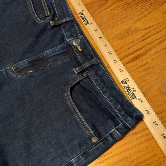 Land's End Women's Dark Wash Stretch Jeans Size 8 - Picture 7 of 16